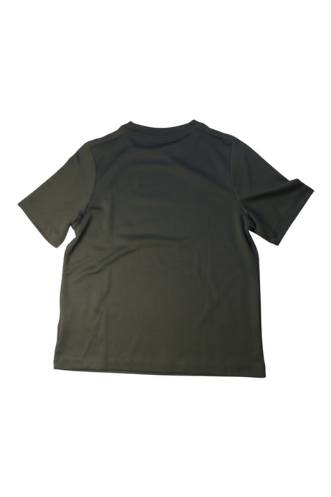 A Green Active Tops from Nike in size 10Y for boy. (Back View)