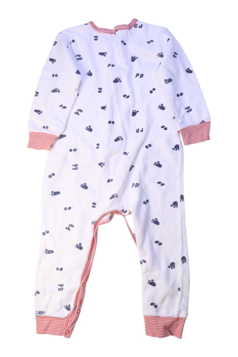 A White Onesies from Petit Bateau in size 3T for neutral. (Back View)