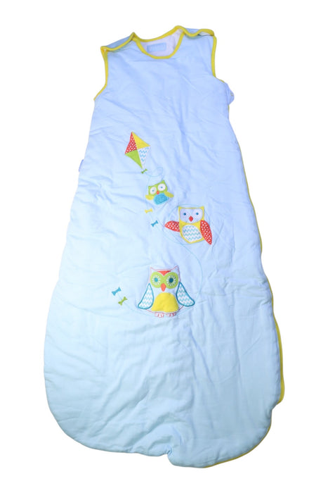 A White Sleepsacs from The Gro Company in size 18-24M for boy. (Front View)
