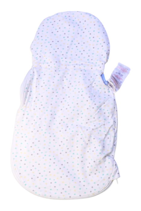 A White Swaddles from The Gro Company in size 0-3M for girl. (Back View)