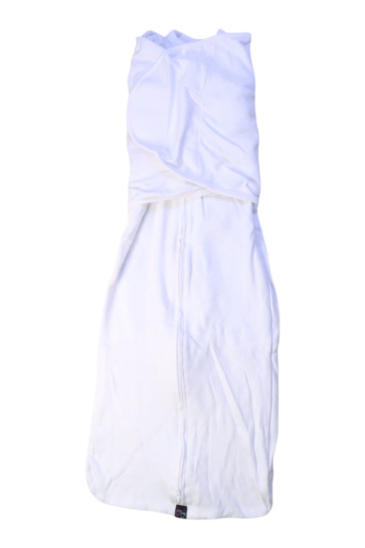 A White Sleepsacs from Mum2Mum in size 6-12M for neutral. (Front View)