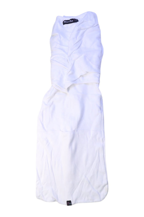 A White Sleepsacs from Mum2Mum in size 6-12M for neutral. (Back View)