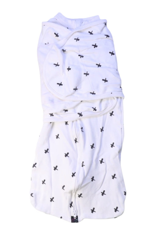 A White Swaddles from Mum2Mum in size 0-3M for neutral. (Front View)