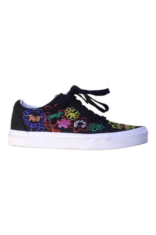 A Multicolour Sneakers from Vans in size 11Y for girl. (Front View)
