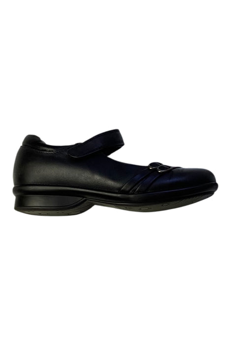 A Black Dress Shoes from Dr. Kong in size 5T for girl. (Front View)