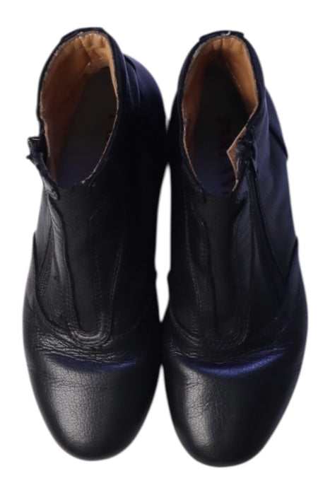 A Black Booties from Parlanti in size 10Y for boy. (Back View)