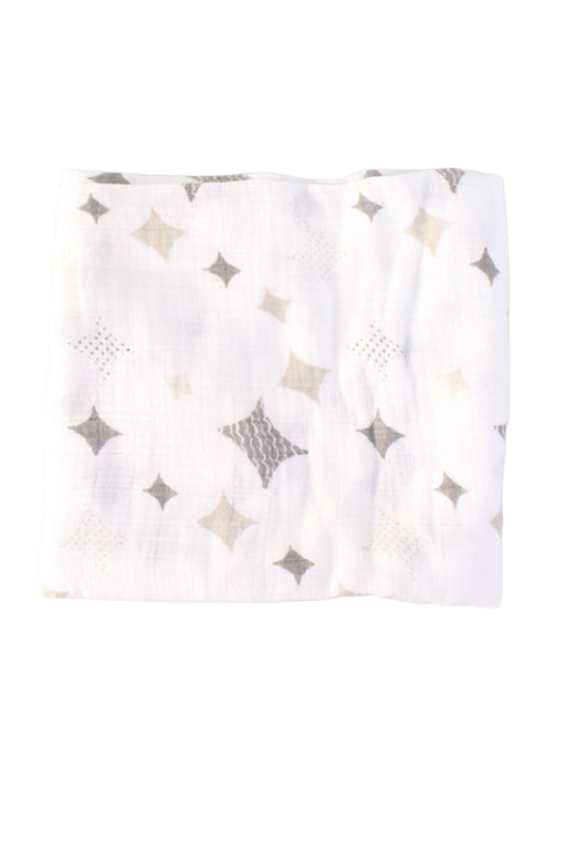 A White Swaddles from Aden & Anais in size O/S for neutral. (Front View)