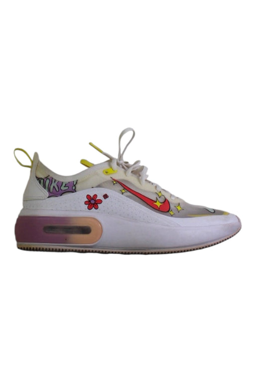 A White Sneakers from Nike in size 12Y for girl. (Front View)
