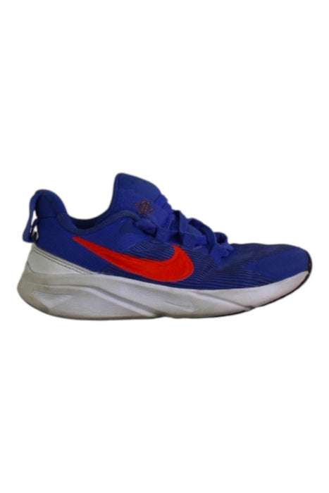 A Blue Sneakers from Nike in size 5T for boy. (Front View)