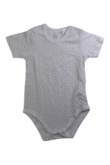 A Grey Short Sleeve Bodysuits from Chicco in size 6-12M for neutral. (Front View)