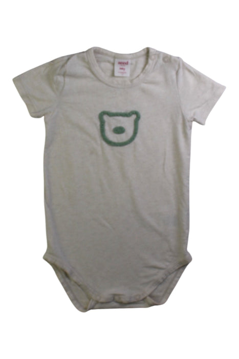 A Ivory Short Sleeve Bodysuits from Seed in size 6-12M for neutral. (Front View)