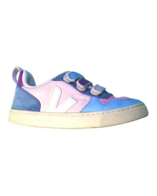 A Blue Sneakers from Veja in size 4T for girl. (Front View)