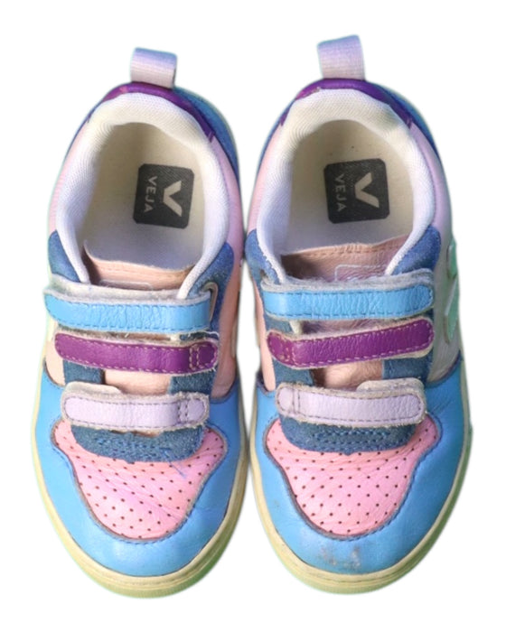 A Blue Sneakers from Veja in size 4T for girl. (Back View)