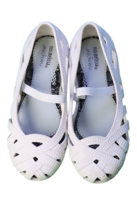 A White Flats from Mini Melissa Jason Wu in size 5T for girl. (Back View)