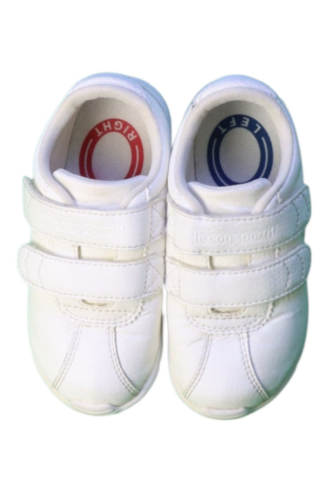 A White Sneakers from Le Coq Sportif in size 18-24M for neutral. (Back View)