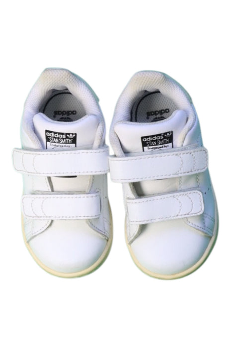 A White Sneakers from Adidas in size 12-18M for neutral. (Back View)