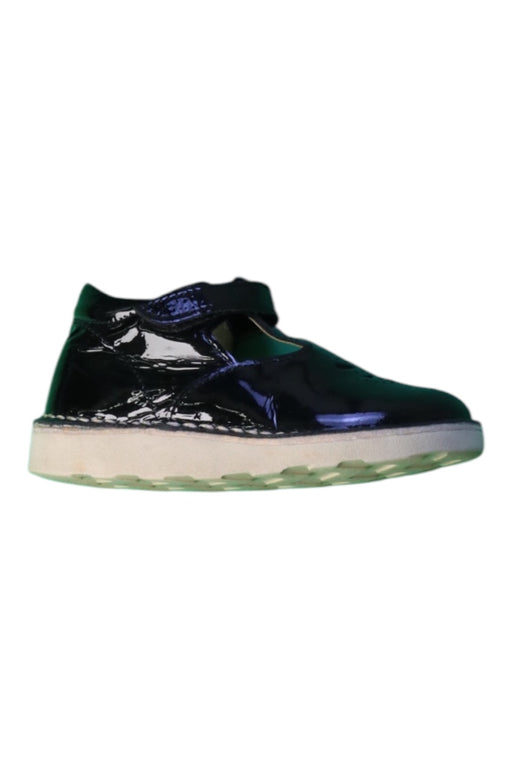 A Metallic Flats from Young Soles in size 3T for girl. (Front View)