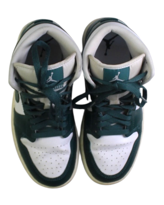 A Black Sneakers from Air Jordan in size 12Y for maternity. (Back View)