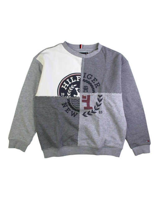 A Grey Crewneck Sweatshirts from Tommy Hilfiger in size 7Y for boy. (Front View)