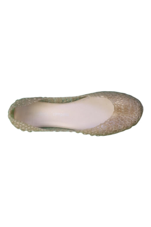A Beige Flats from Mini Melissa Campana in size 7Y for girl. (Front View)