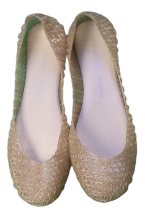 A Beige Flats from Mini Melissa Campana in size 7Y for girl. (Back View)