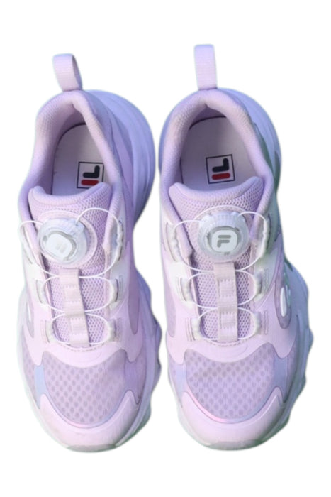 A White Sneakers from Fila in size 7Y for girl. (Back View)