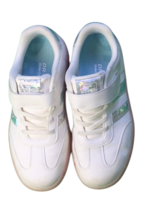 A White Sneakers from Dr. Kong in size 7Y for girl. (Back View)