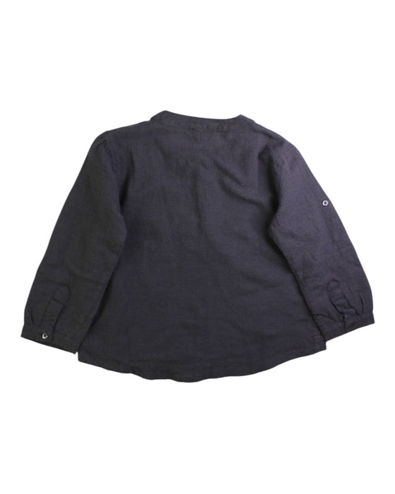 A Navy Long Sleeve Shirts from Velveteen in size 6T for boy. (Back View)