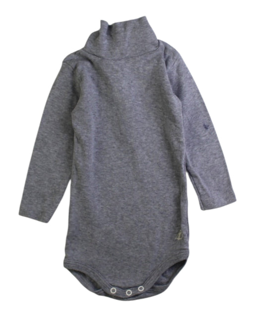 A Grey Long Sleeve Bodysuits from Petit Bateau in size 3-6M for neutral. (Front View)