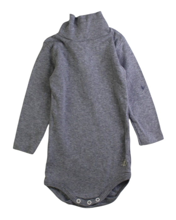 A Grey Long Sleeve Bodysuits from Petit Bateau in size 3-6M for neutral. (Front View)