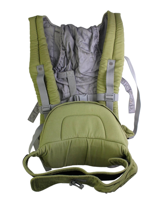 A Green Baby Carriers from Ergobaby in size 3-6M for neutral. (Front View)