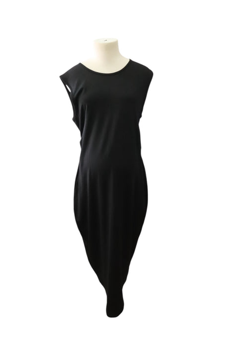 A Black Sleeveless Dresses from Fragile in size Maternity-XL for maternity. (Back View)