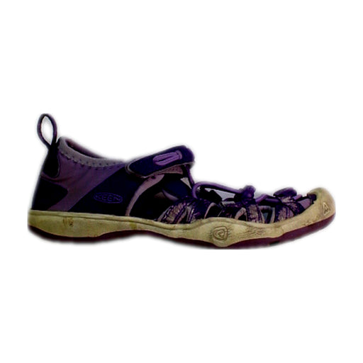 A Black Sandals from Keen in size 4T for girl. (Front View)