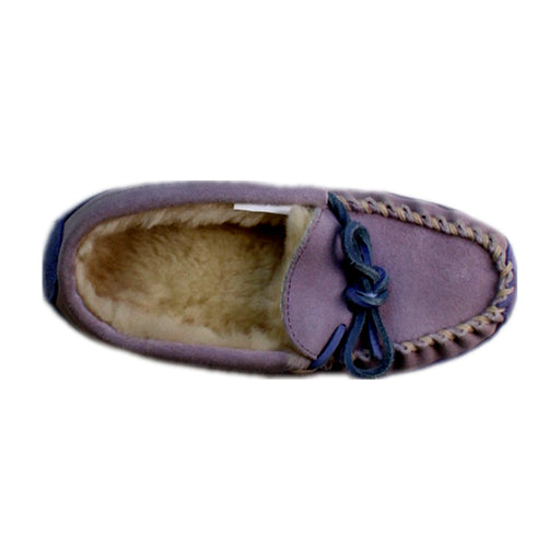 A Purple Loafers & Moccasins from L.L.Bean in size 7Y for neutral. (Front View)
