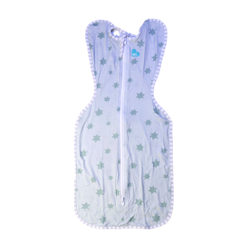 A Green Swaddles from Love To Dream in size 0-3M for neutral. (Front View)