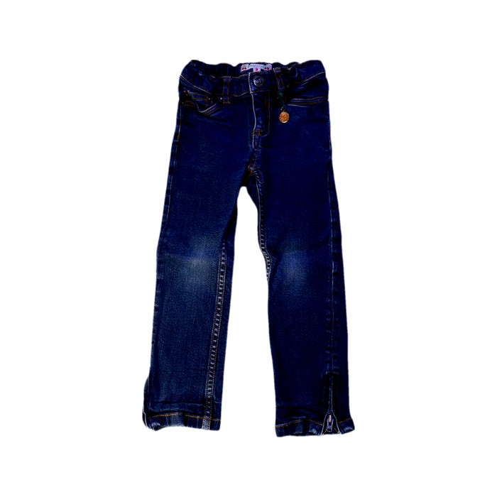 A Blue Jeans from Bonpoint in size 3T for girl. (Front View)