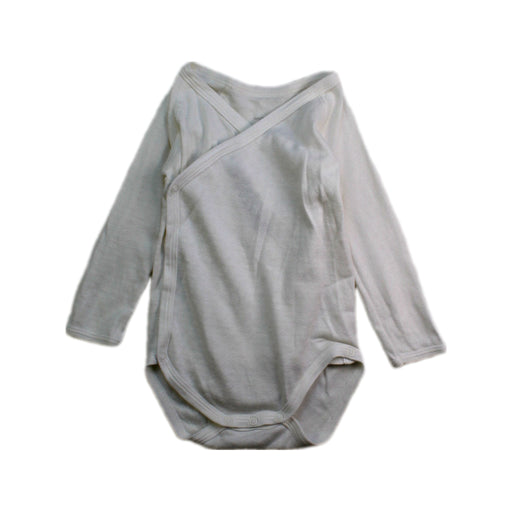 A White Long Sleeve Bodysuits from Petit Bateau in size 6-12M for neutral. (Front View)