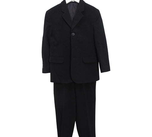 A Black Suits from Calvin Klein in size 6T for boy. (Front View)
