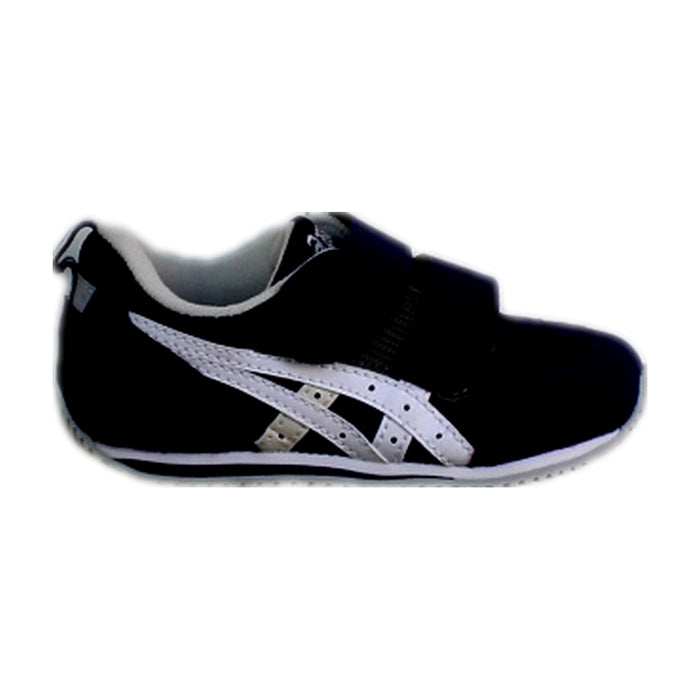 A Black Sneakers from ASICS in size 3T for neutral. (Front View)
