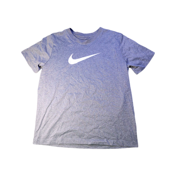 A Grey Short Sleeve T Shirts from Nike in size 14Y for boy. (Front View)