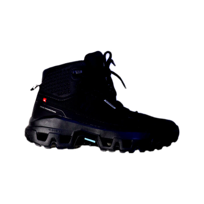 A Black Winter Boots from On in size 11Y for neutral. (Front View)