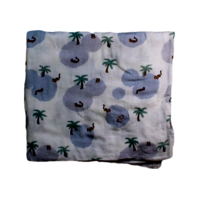 A White Blankets from Nest Designs in size Newborn for boy. (Front View)