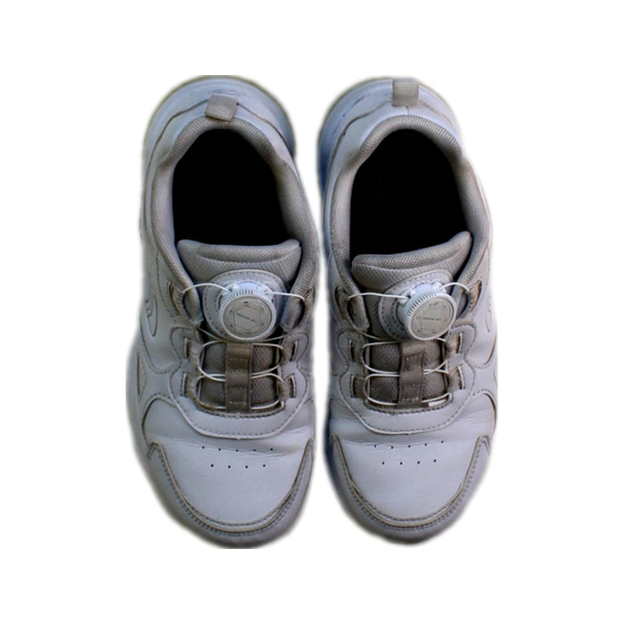 A White Sneakers from Dr. Kong in size 9Y for neutral. (Back View)