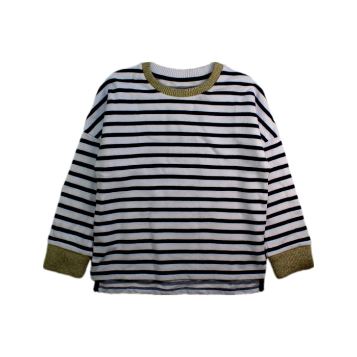 A Black Long Sleeve Tops from Country Road in size 4T for girl. (Front View)
