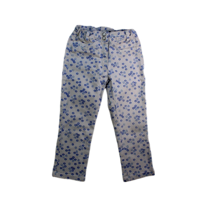 A White Jeans from Jacadi in size 3T for girl. (Front View)