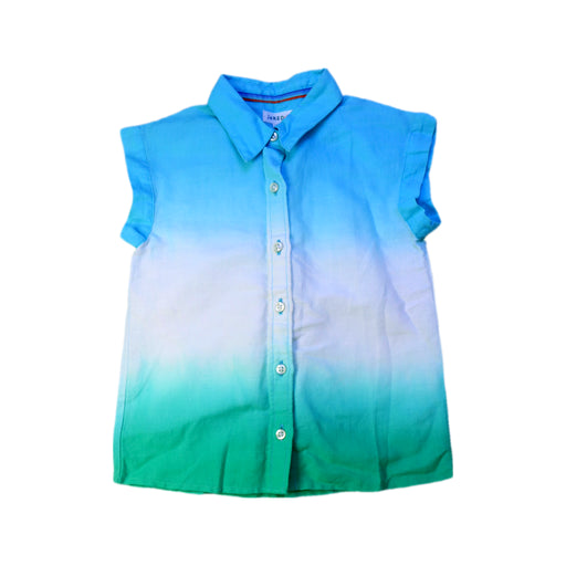 A Blue Sleeveless Shirts from Jared.M in size 3T for girl. (Front View)