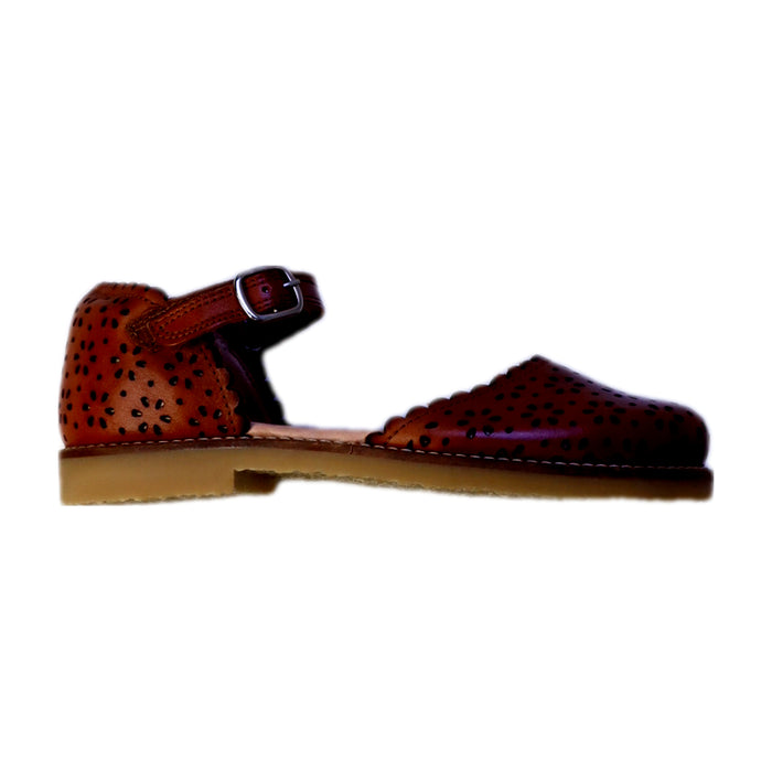 A Brown Sandals from Petit Nord in size 6T for girl. (Front View)