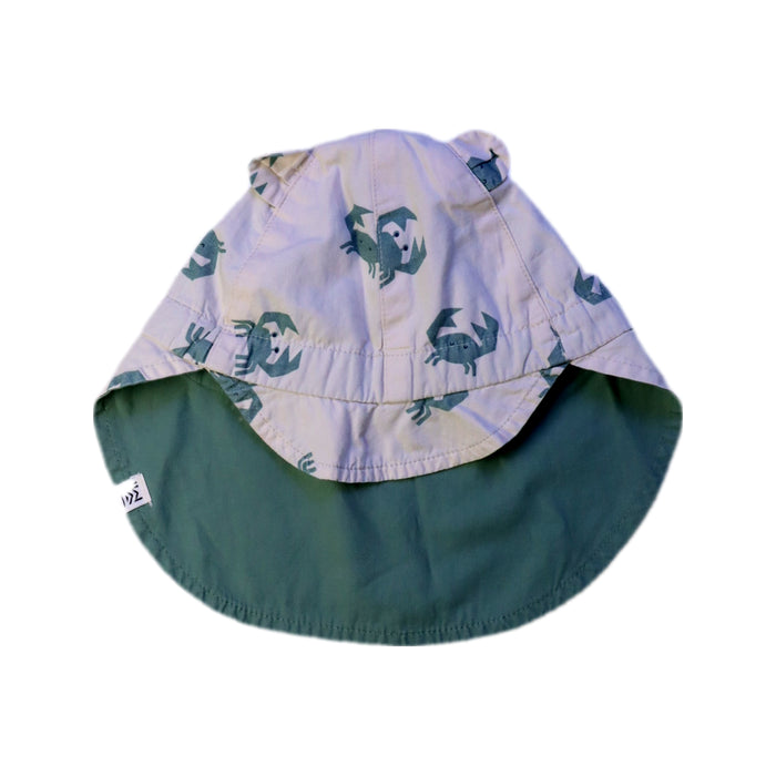 A Green Sun Hats from Liewood in size 5T for boy. (Front View)