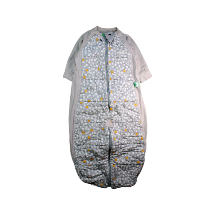 A Grey Sleepsacs from ErgoPouch in size 6-12M for neutral. (Front View)