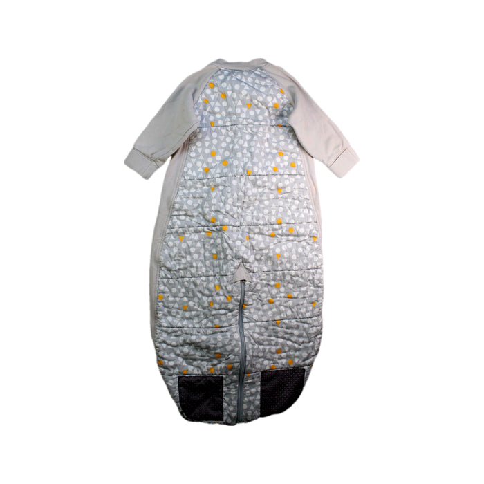 A Grey Sleepsacs from ErgoPouch in size 6-12M for neutral. (Back View)